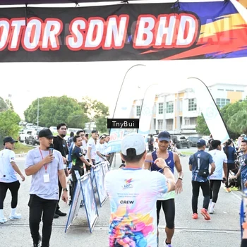 Runner Photo 7699919