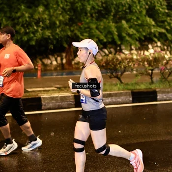 Runner Photo 7699926