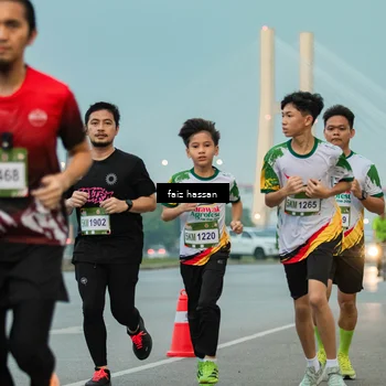Runner Photo 7699928