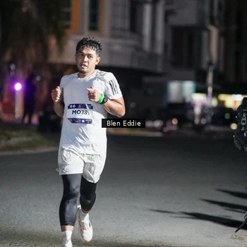 Runner Photo 7699930