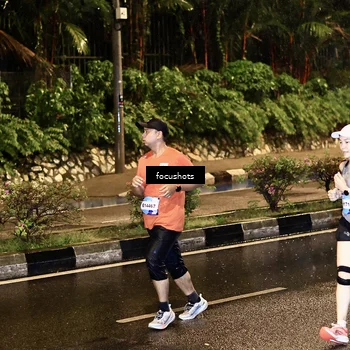 Runner Photo 7699931
