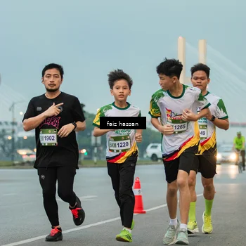 Runner Photo 7699933