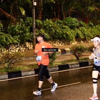 Runner Photo 7699937