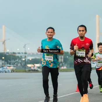 Runner Photo 7699946