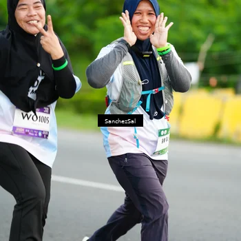 Runner Photo 7699948