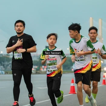 Runner Photo 7699949