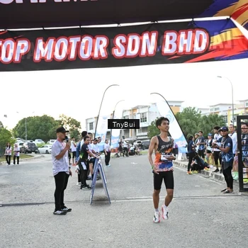 Runner Photo 7699952