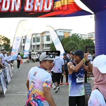 Runner Photo 7699953
