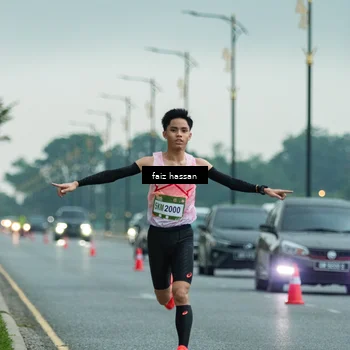Runner Photo 7699966