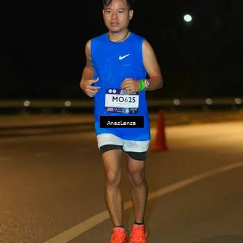 Runner Photo 7699970