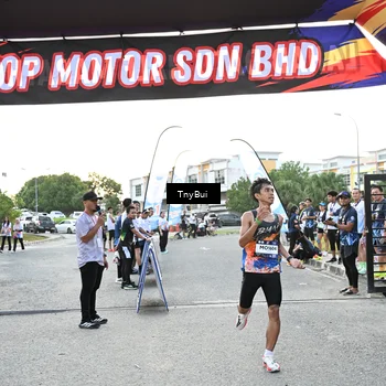 Runner Photo 7699980