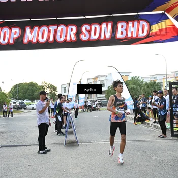 Runner Photo 7699987