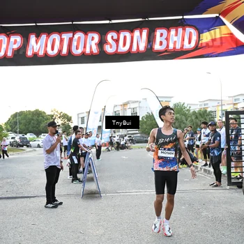 Runner Photo 7699989