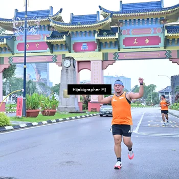 Runner Photo 7700002