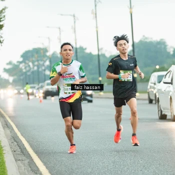 Runner Photo 7700003