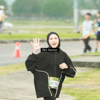 Runner Photo 7700008