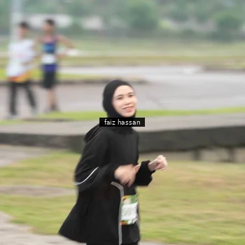 Runner Photo 7700009