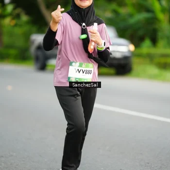 Runner Photo 7700011