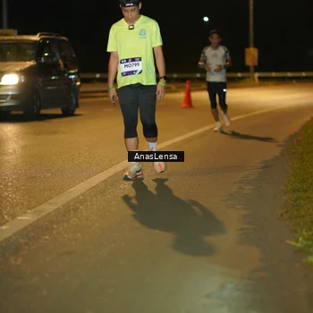 Runner Photo 7700015