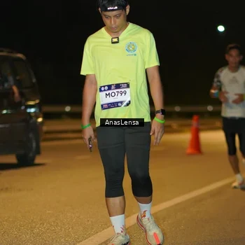 Runner Photo 7700016