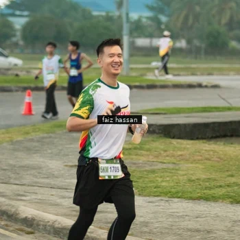 Runner Photo 7700035