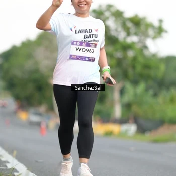 Runner Photo 7700039