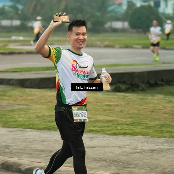 Runner Photo 7700047