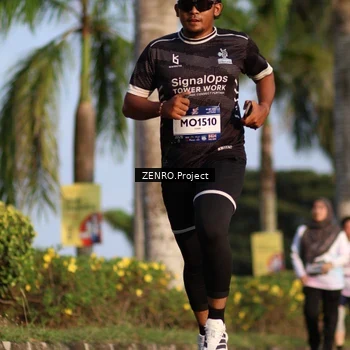 Runner Photo 7700066