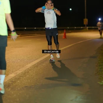 Runner Photo 7700085