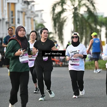 Runner Photo 7700090