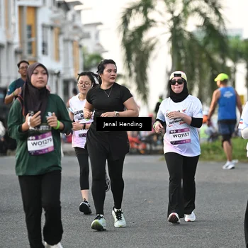 Runner Photo 7700105