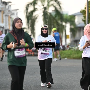 Runner Photo 7700125