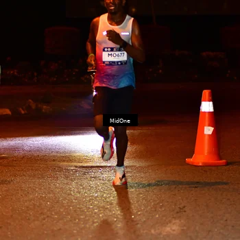 Runner Photo 7700126