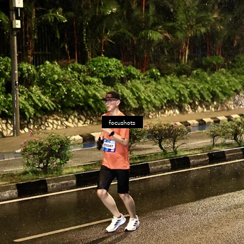 Runner Photo 7700135