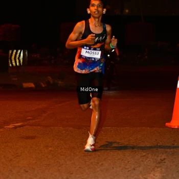 Runner Photo 7700137