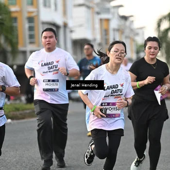 Runner Photo 7700158