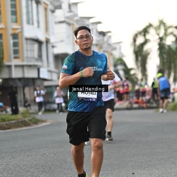 Runner Photo 7700160