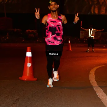 Runner Photo 7700161