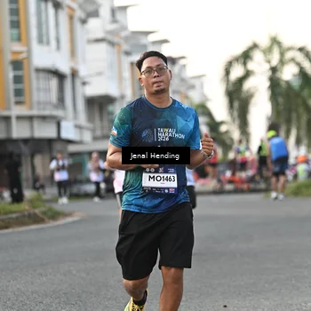 Runner Photo 7700168