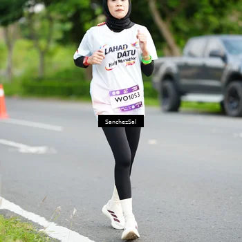 Runner Photo 7700176