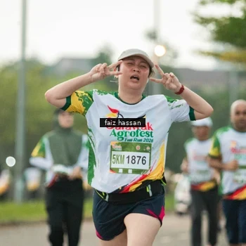 Runner Photo 7700177