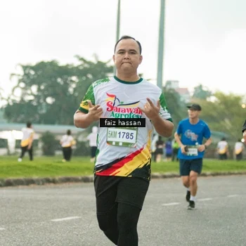 Runner Photo 7700180
