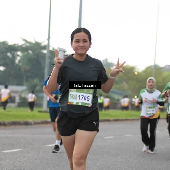 Runner Photo 7700190