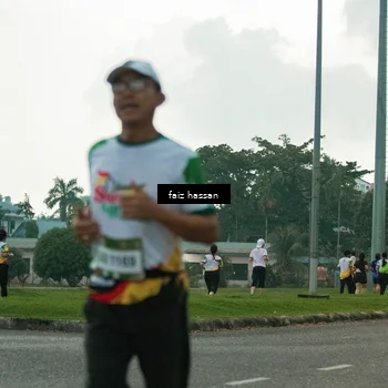 Runner Photo 7700191