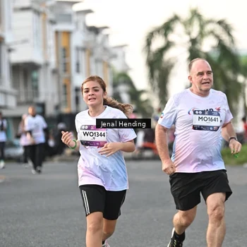 Runner Photo 7700195