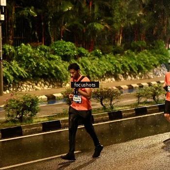 Runner Photo 7700198