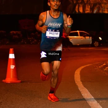 Runner Photo 7700206