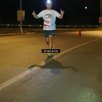 Runner Photo 7700209