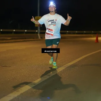 Runner Photo 7700214