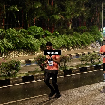 Runner Photo 7700223